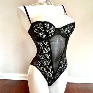 NWT Sexy Vintage Lace all in one Black Teddy Bodysuit with Hook Closures